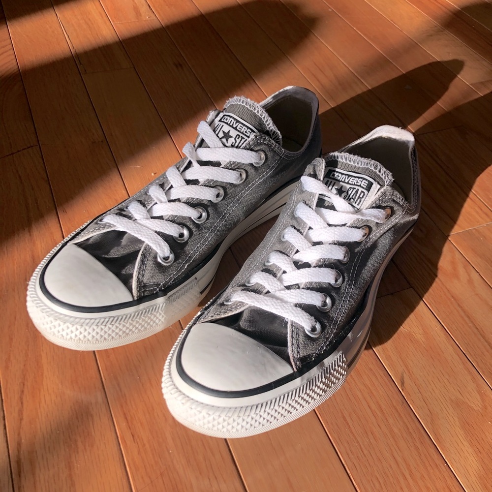 Converse low top